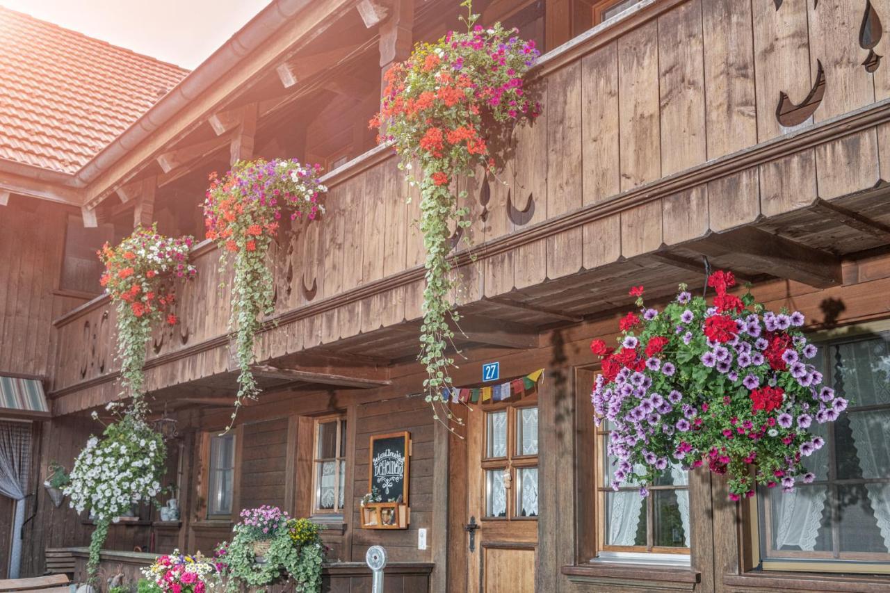 Bnb Deheimelig Huttwil エクステリア 写真