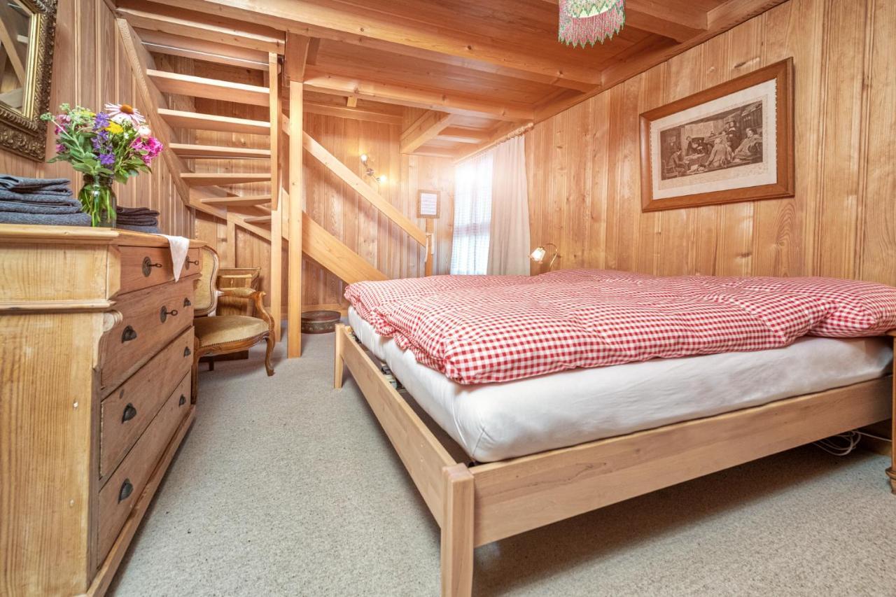 Bnb Deheimelig Huttwil エクステリア 写真