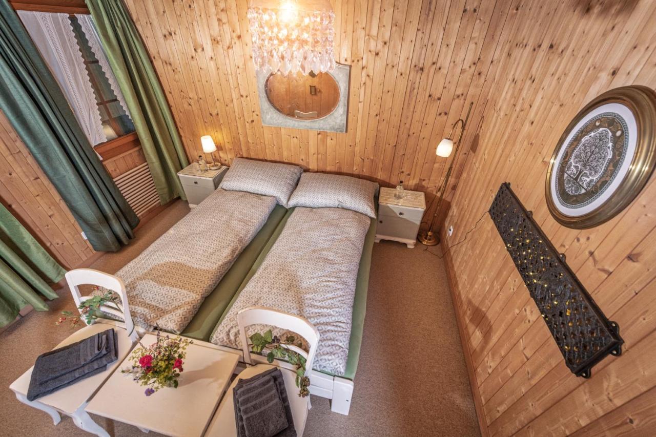 Bnb Deheimelig Huttwil エクステリア 写真