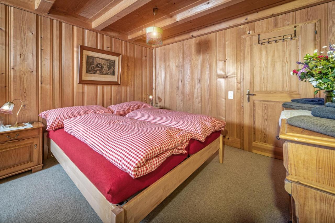 Bnb Deheimelig Huttwil エクステリア 写真